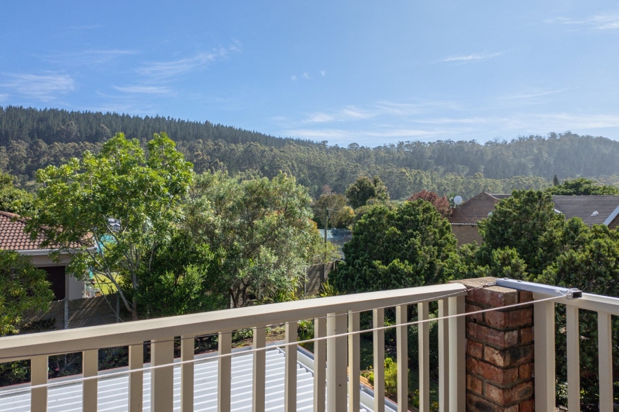 4 Bedroom Property for Sale in Groenvallei Western Cape
